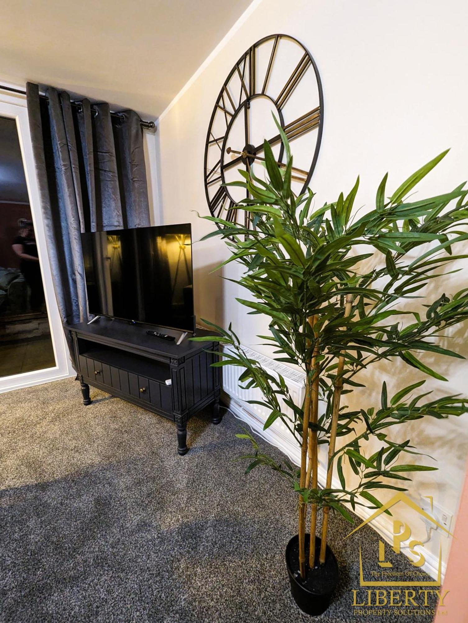 6 Guests * 4 Bedroom * Free Wi-Fi *Huntingdon Eksteriør bilde